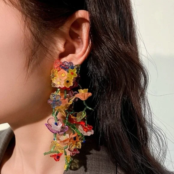 beaded floral tropical dangling earrings for FARM Rio Ad. - Picture 1 of 13